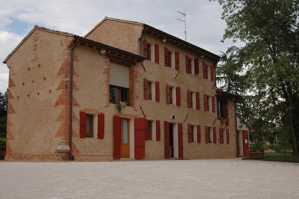 Agriturismo La Paterna Giavera del Montello Kültér fotó