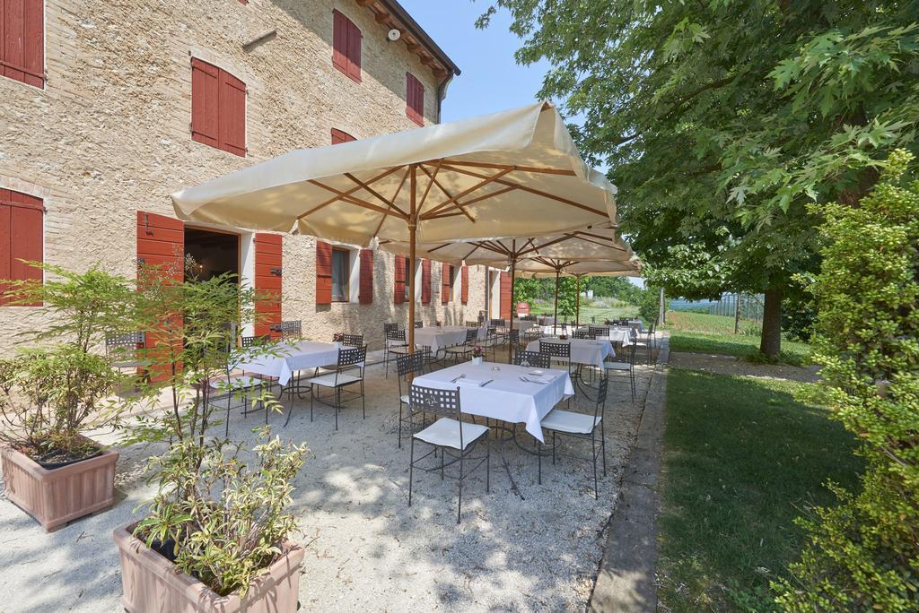 Agriturismo La Paterna Giavera del Montello Kültér fotó